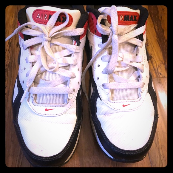 Nike Shoes - Nike Airmax